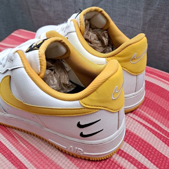 %Size 11 Nike Air Force 1 \'07 LV8 Double Swoosh Men White Light Ginger / A 50 main image 5